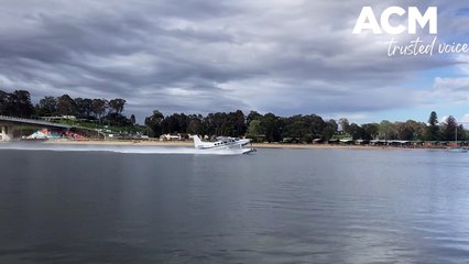 Seaplane lands in the Clyde River | September 28, 2022 \ Bay Post