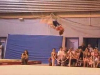 Emilie Lepenec au sol en 2003