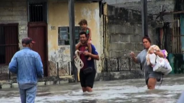 Cuba al buio dopo l'uragano Ian, allarme in Florida