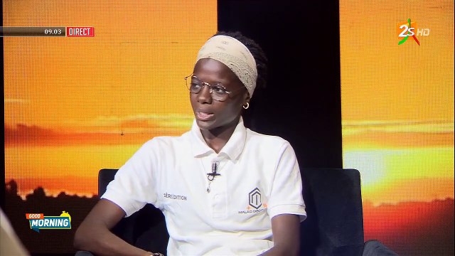 POULAILLER ECOLOGIQUE: DIEYNABA CREE UNE NOUVELLE FAÇON D'ELEVER ET DE RENDRE LES POULES HEUREUSES