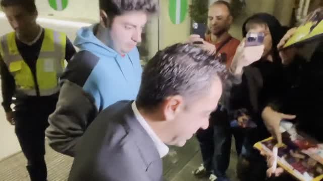 Xavi regresa a Barcelona tras un breve viaje a Londres