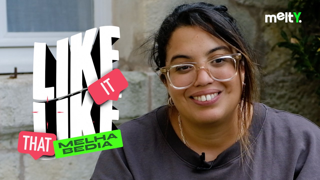 Melha Bedia nous ouvre son téléphone dans Like It Like That