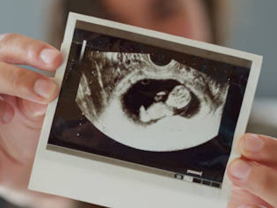 Studie: babys reagieren schon im mutterleib auf geschmack