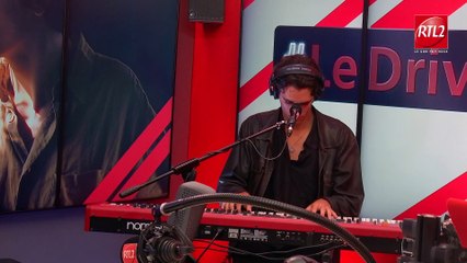 LIVE - Tamino interprète "You Don't Own Me" dans #LeDriveRTL2 (26/09/22)