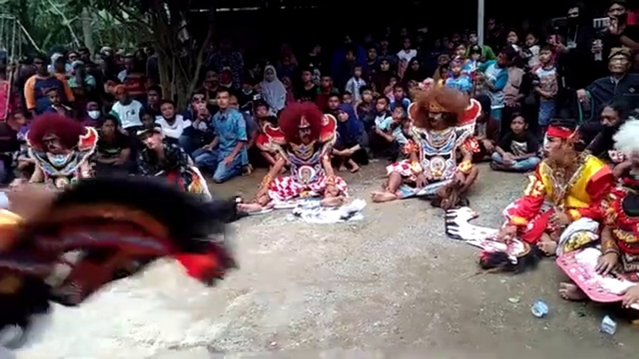 Kolaborasi Warokan Ebeg Panca Budaya Sampang Sempor Bumen(360P)