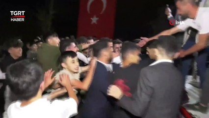 Download Video: Şırnak'ta Sahne Alan Tivorlu İsmail Ezilmekten Son Anda Kurtuldu - TGRT Haber