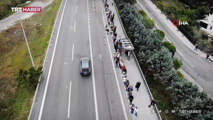 Büyükçekmece’de öğrencilerin otobüs sırası metrelerce uzadı