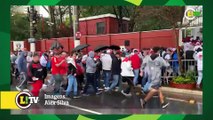 Torcida faz festa em embarque do São Paulo para a final da Copa Sul-Americana
