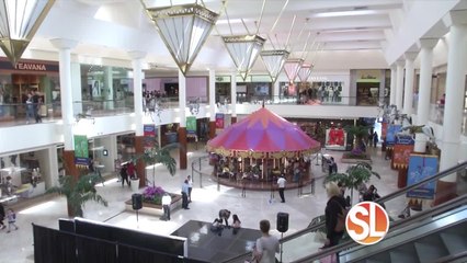 The Travel Mom showcases the great art scene in Costa Mesa, CA