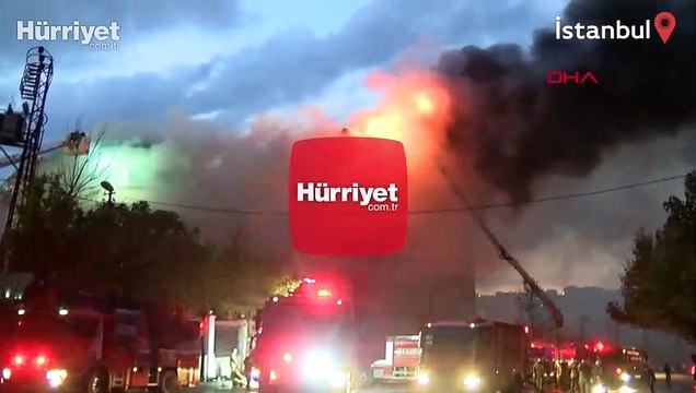 Sultanbeyli'de çelik tencere fabrikasında yangın