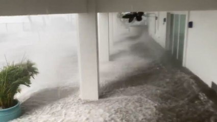 Chaotic storm surge inside Ian's eyewall