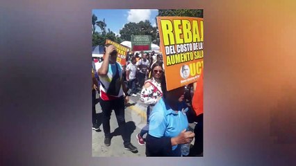 Médicos marchan en Santiago por la modificación de la ley que rige las ARS y AFP