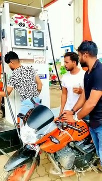 सब्जी वाले को चुना लगाने आयारूखो जरा सबर करो हंसी रोक नहीं पाओगे#mjedarvideo#tredingvideo#viralvideo