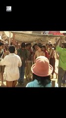Kareena Kapoor rehearsing dance on sets of 'Asoka' 