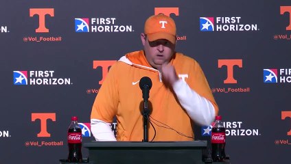 Скачать видео: Watch: Vols Head Coach Josh Heupel Meets With Media During Bye Week