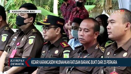 Kejari Karangasem Musnahkan Ratusan Barang Bukti 25 Perkara