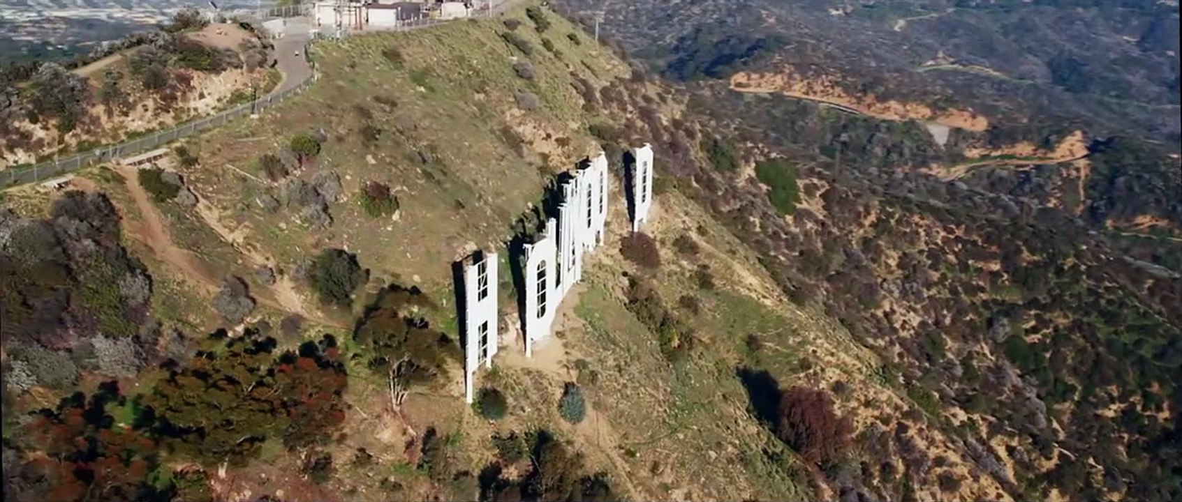 Last looks trailer df