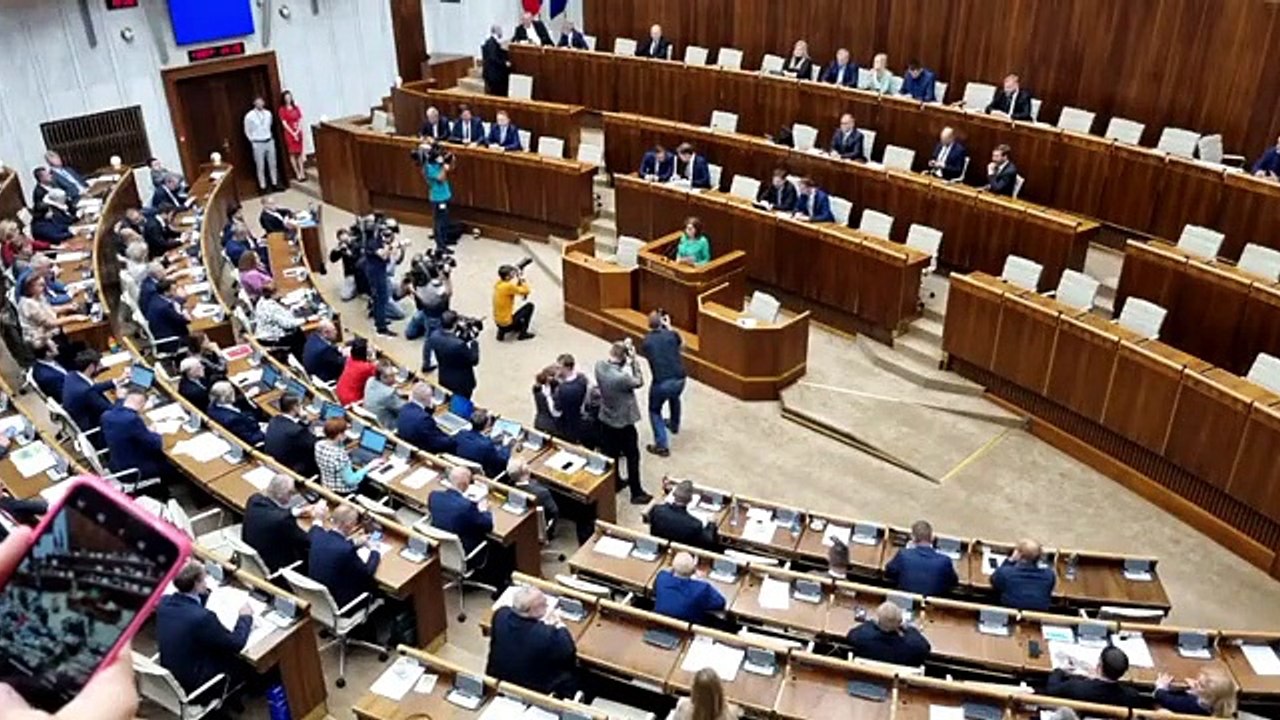 ZÁZNAM: Rozprava v pléne NR SR k návrhu na odvolanie I. Matoviča