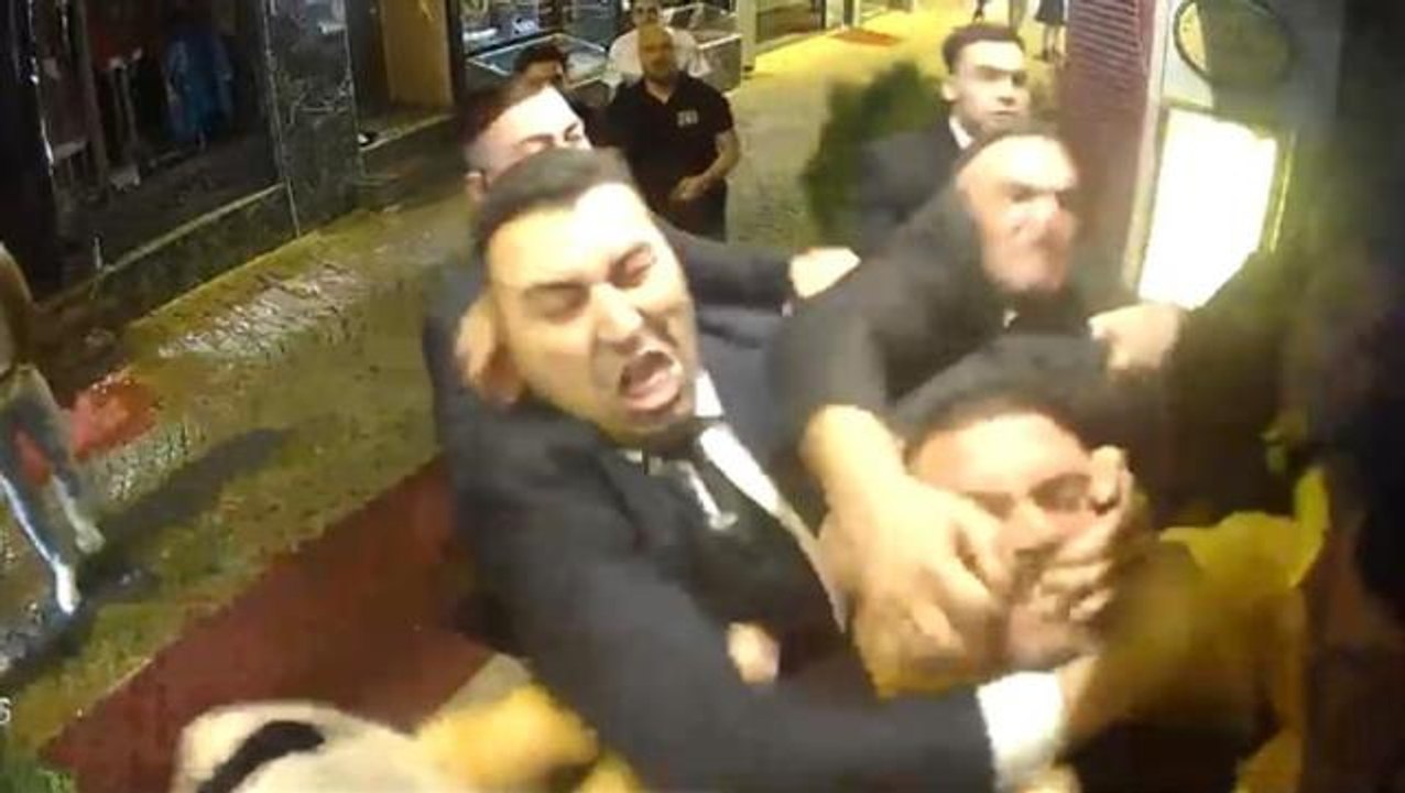 Ortalığın savaş alanına döndüğü gece kulübü kavgasında olay adam konuştu: Kafa atınca refleks olarak karşılık verdi