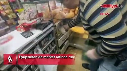 Eyüpsultan’da market rafında ruhsatsız silah ele geçirildi