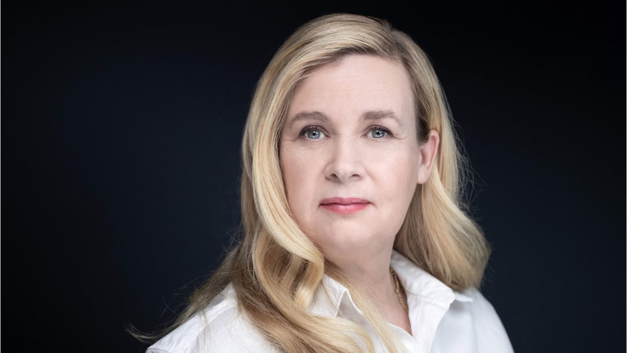 GALA VIDEO - Hélène Darroze, maman solo de deux filles : “Je n'ai pas trouvé la personne, il n'y avait pas le papa”