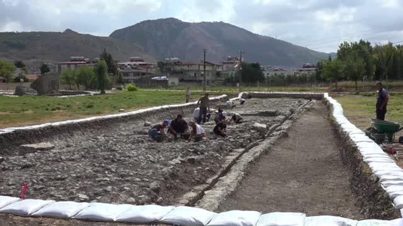 Antakya Antik Hipodrom'da eğlence ve oyun mekanları bulundu