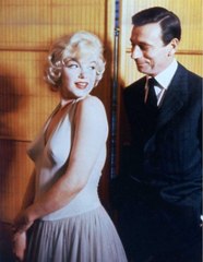 Marilyn Monroe enceinte d’Yves Montand : les photos troublantes, 50 ans après