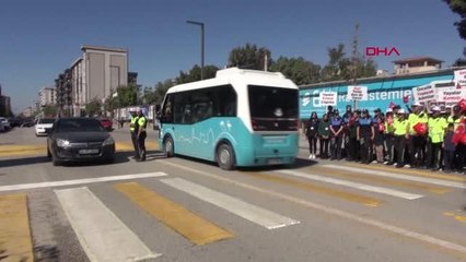 VAN'DA 'YAYALAR KIRMIZI ÇİZGİMİZ' UYGULAMASI