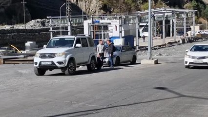 Seferberlik ilanından sonra Gürcistan'a geçen Ruslar yolculuklarını anlattı