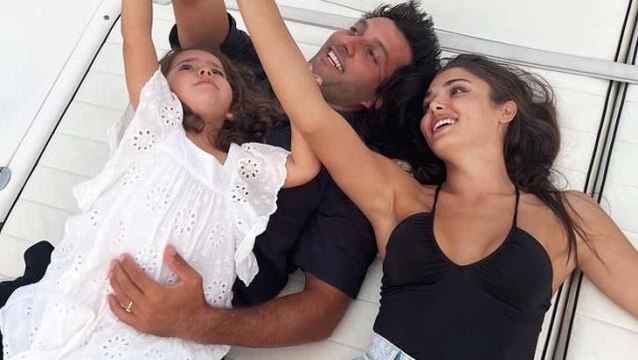 Hande Erçel'in tedavi gören yeğeni Aylin Mavi'nin görüntülerinin izinsiz kullanılması baba Caner Yıldırım'ı sinirlendirdi: Şikayet edeceğiz