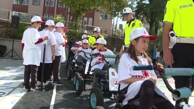 Yayalara Öncelik Duruşu, Hayata Saygı Duruşu programı