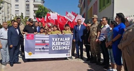 Gaziantep gündem haberleri... Gaziantep ve çevre illerde "Yayalara öncelik duruşu, hayata saygı duruşu" etkinliği yapıldı
