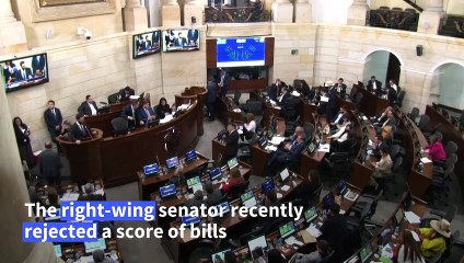 Colombian senator rides into Congress on horseback