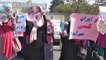 طالبان تطلق النار في الهواء لتفريق تجمع لنساء دعماً للمتظاهرات في إيران
