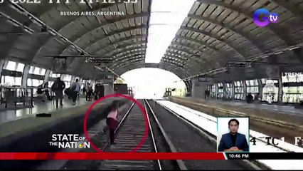 Lalaking nahulog sa riles at pumailalim sa tren, sinagip | SONA