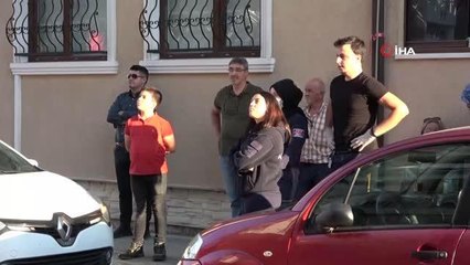 Ekipler seferber oldu, mahalleli sokağa döküldü