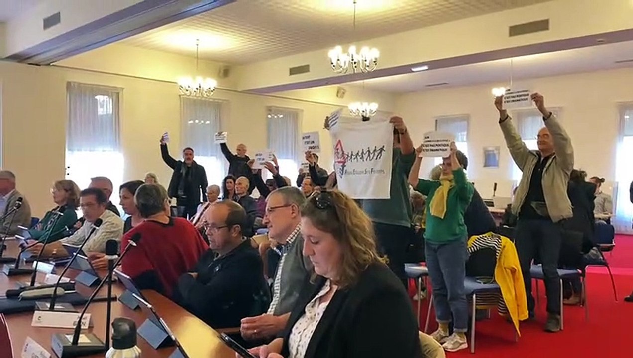 RESF, Réseau Education sans frontière s'invite au conseil communautaire de Châteauroux Métropole.