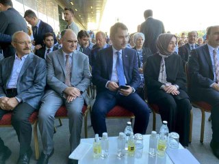 Bakan Kurum: "Konya'mıza tam 11 bin 390 konutluk ev yapmaya hazır arsamızı da ilk etapta hemşerilerimizin hizmetine sunuyoruz"