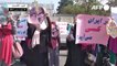 عناصر من طالبان يطلقون النار في الهواء لتفريق تجمع لنساء دعمًا للمتظاهرات في إيران