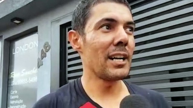 Bombeiro vizinho controla chamas de residência no Bairro Santa Felicidade