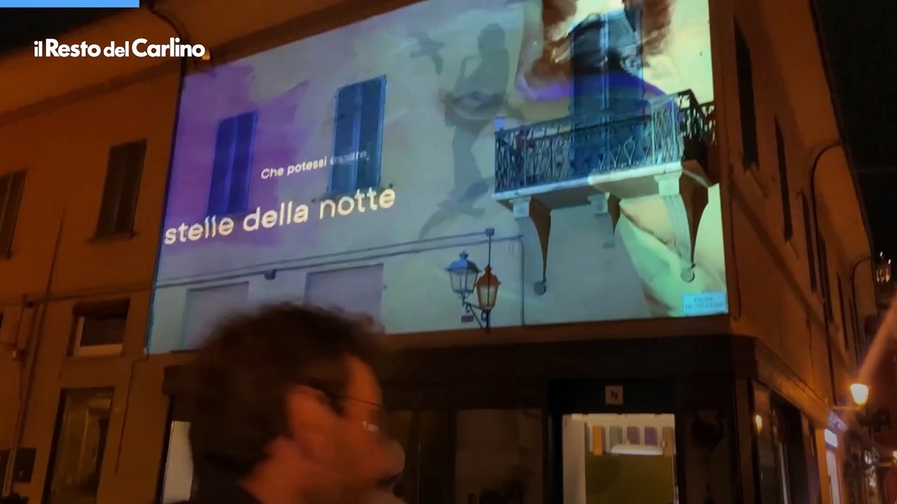 Cremonini-Dalla, il videomapping sui muri di Bologna
