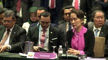 La líder civil birmana Aung San Suu Kyi, condenada a tres años más de cárcel