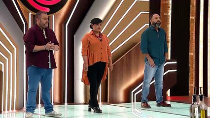 El jurado anuncia que Nicolás es el segundo finalista y Wilson es eliminado de MasterChef