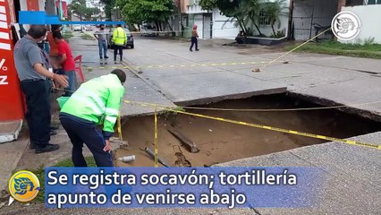 Se registra socavón; tortillería apunto de venirse abajo en Coatzacoalcos
