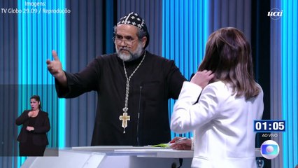 Padre Kelmon para Soraya no debate: "Tudo aqui é teatro, uma grande mentira"