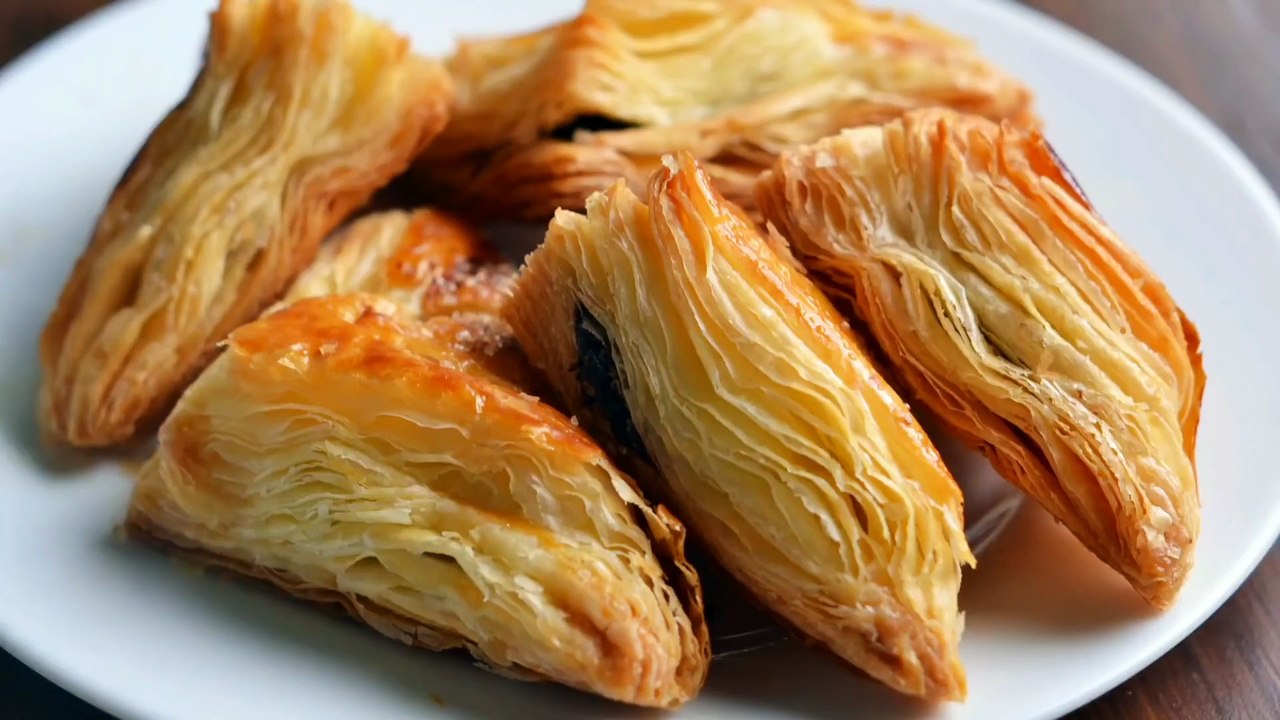 Mengapa saya baru tahu cara ini, bikin puff pastry cepat tanpa kulkas.