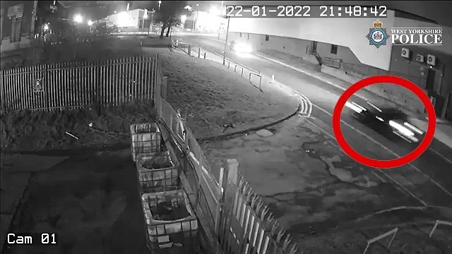 Moment speeding driver crashes into fence in Yorkshire