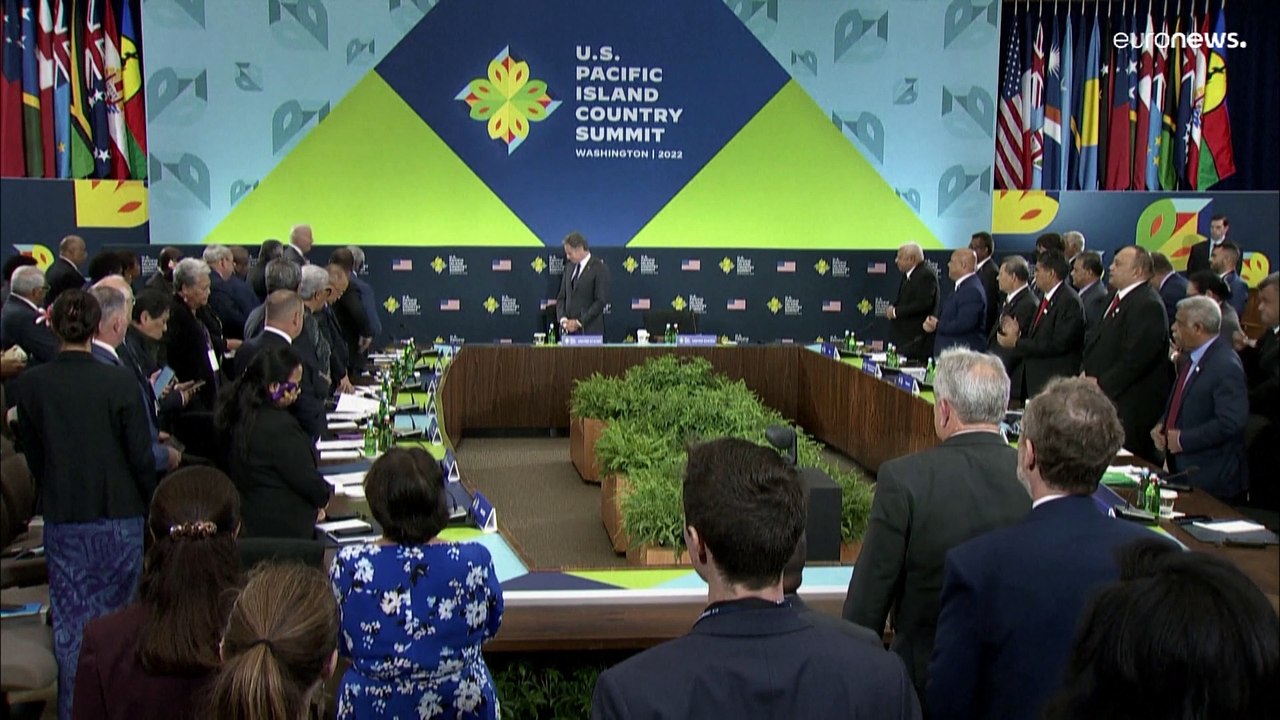 Putin feiert Annexion, Präsident der Ukraine fordert Russen auf, 'den Einen' zu stoppen