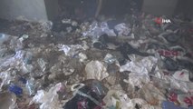 Çöp ev şoke etti...2 yıldır komşularının kötü koku nedeniyle şikayetçi olduğu evin kapısı açılınca çöp ev ortaya çıktı