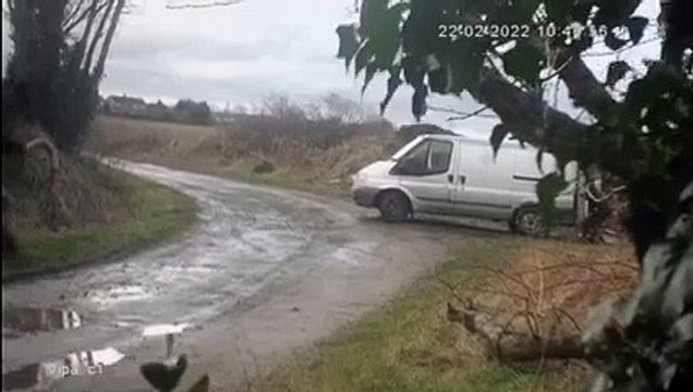 Flytipping fined after caught dumping rubbish on camera in Doncaster lane